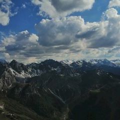 Verortung via Georeferenzierung der Kamera: Aufgenommen in der Nähe von Gemeinde Götzens, Österreich in 2500 Meter